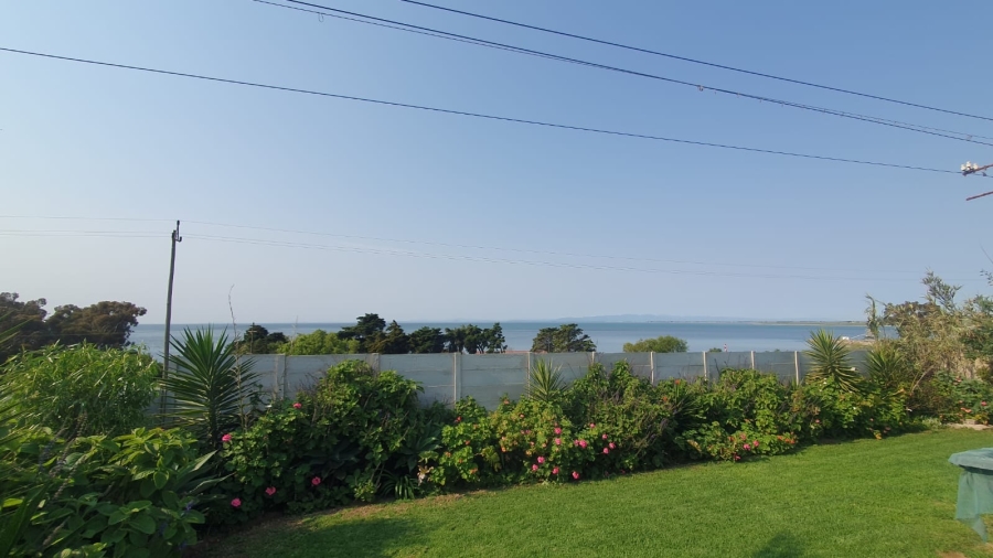 3 Bedroom Property for Sale in Brandhuis Western Cape